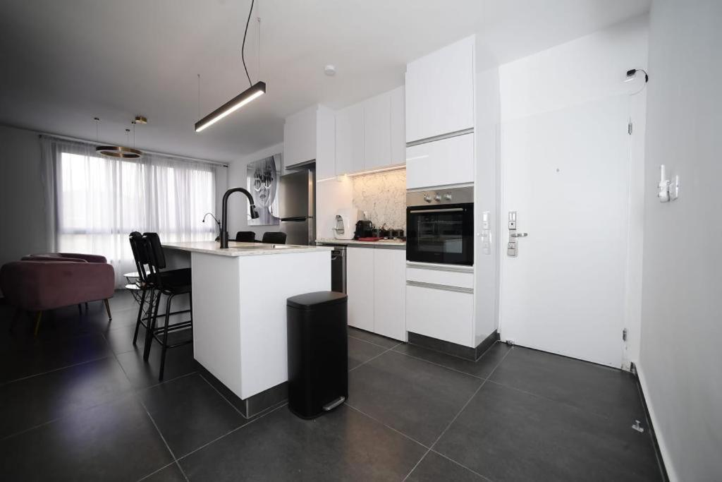 Z-32 Luxury Boutique Apartment Eilat Eksteriør billede